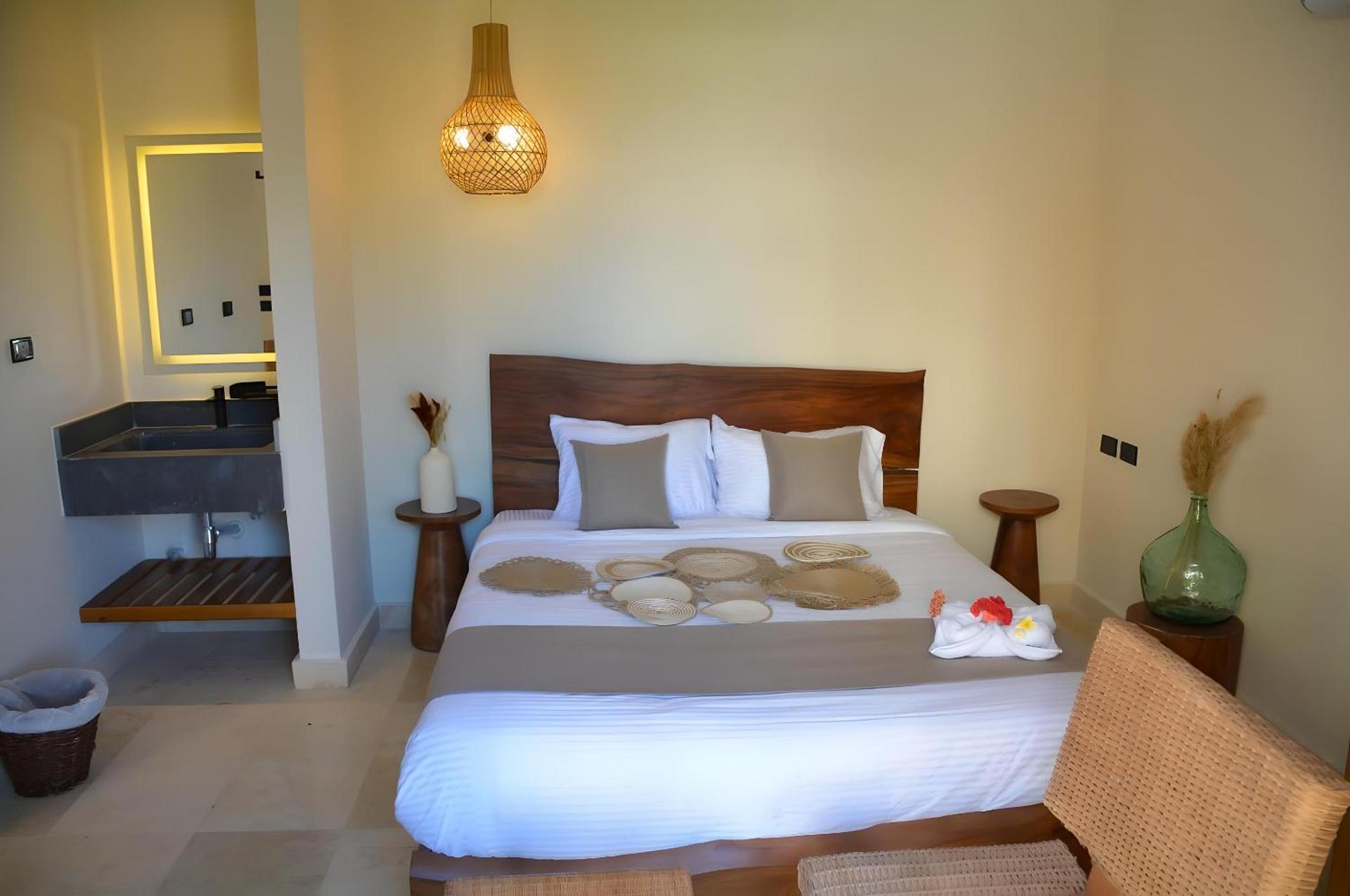 Queen T Suites All Inclusive resort - Photo 54