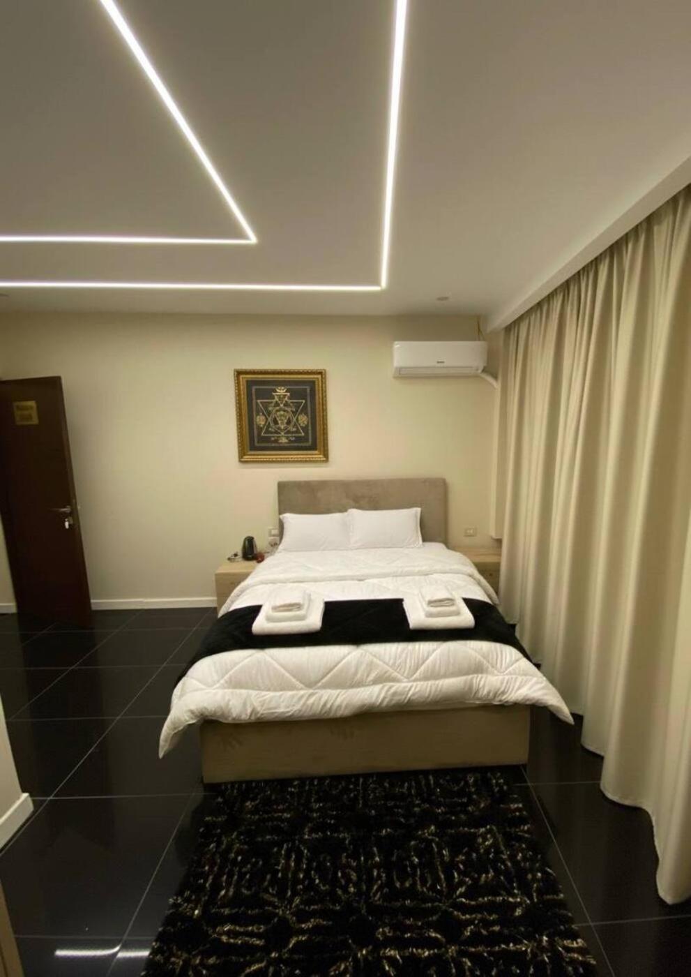 majjesticc INN pyramids view - Photo 50