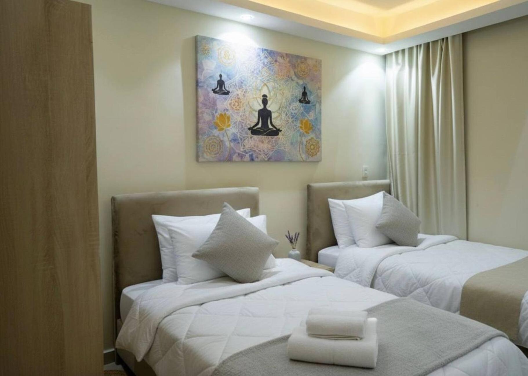 majjesticc INN pyramids view - Photo 34