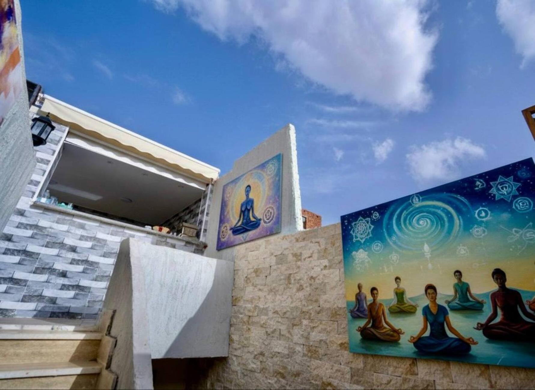 majjesticc INN pyramids view - Photo 22