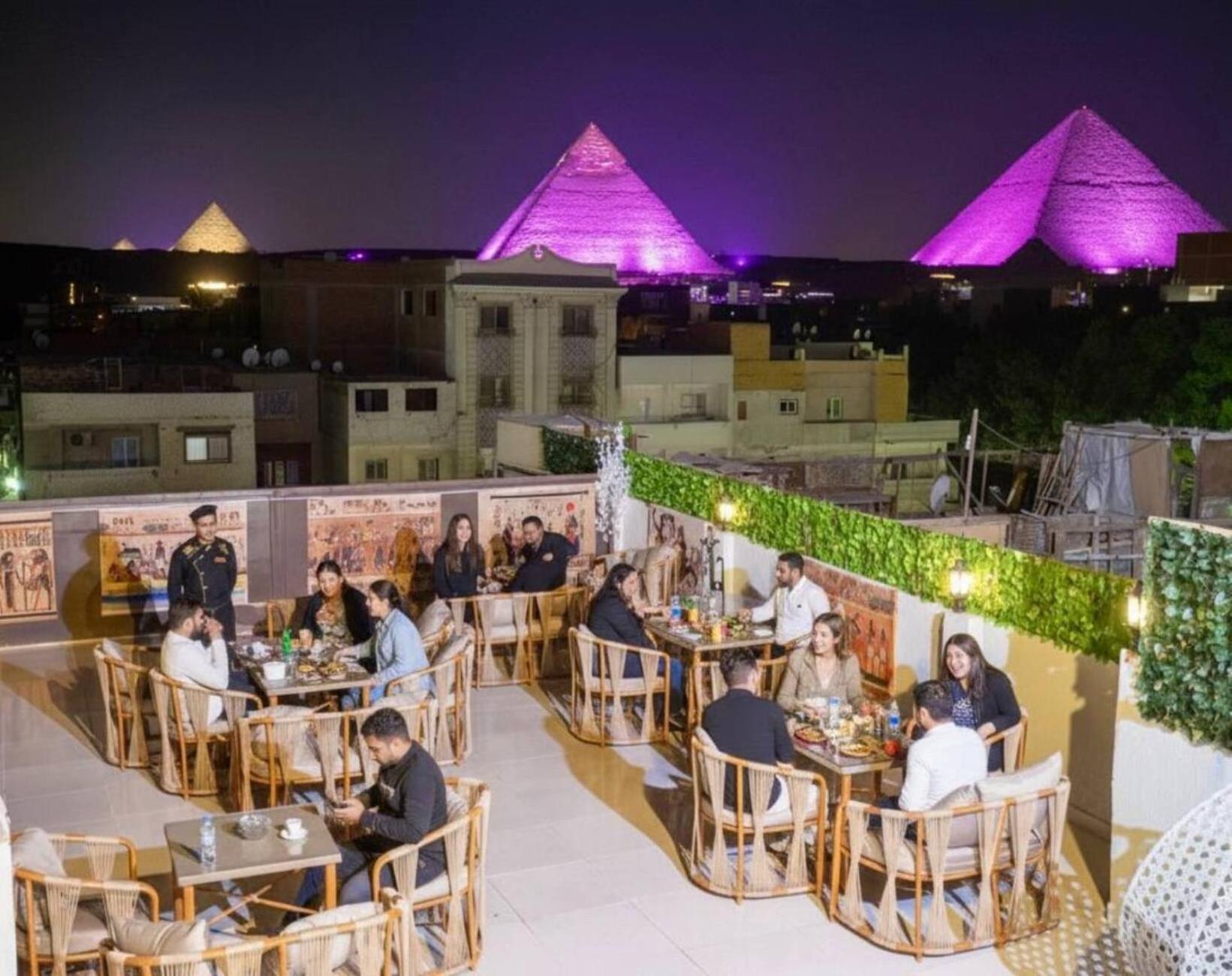 majjesticc INN pyramids view - Photo 23