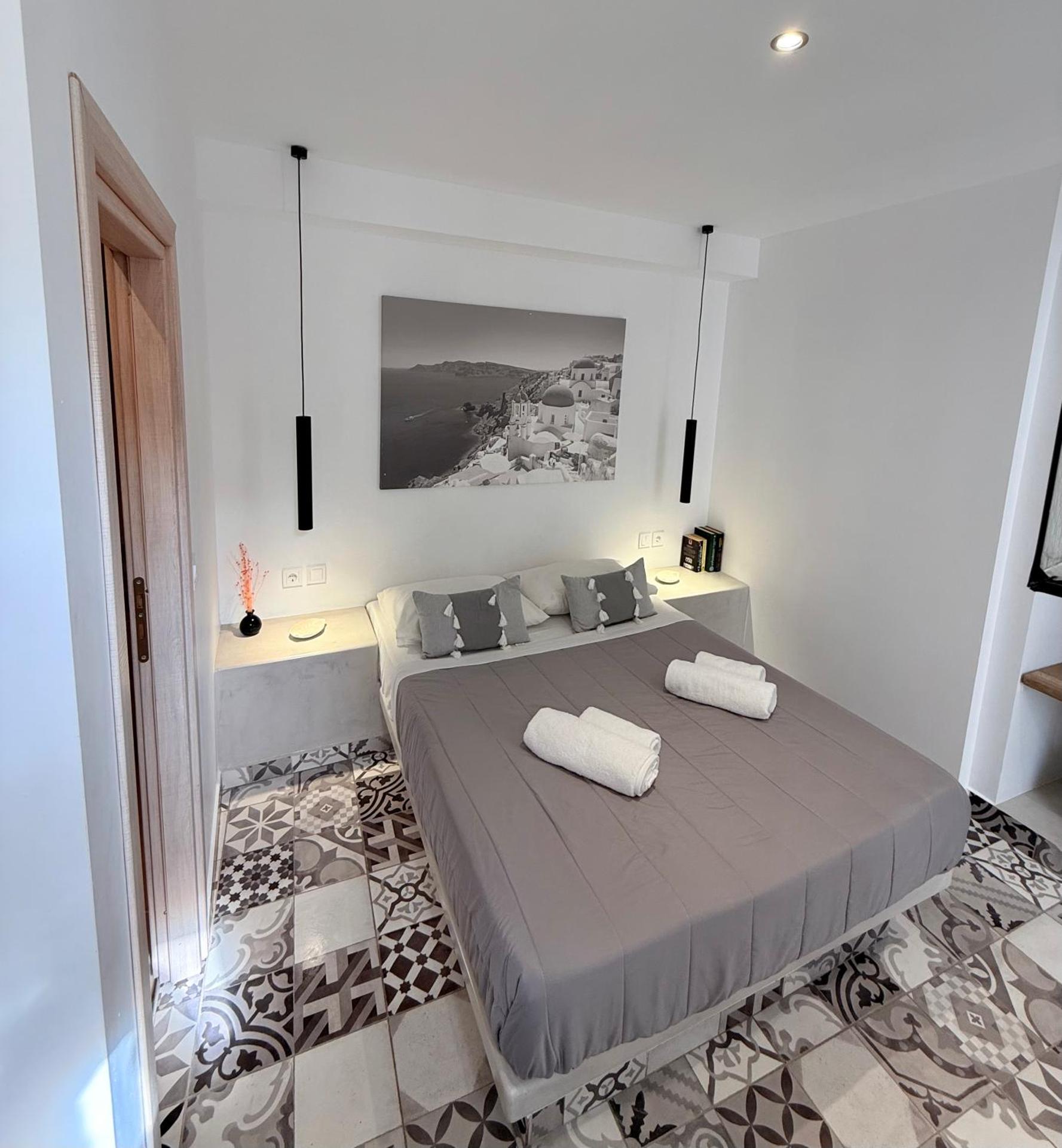 Fira Basement Studios - Photo 22