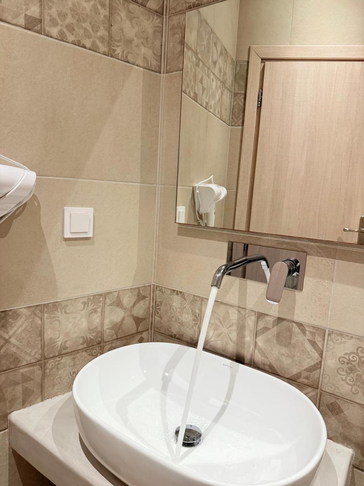 Fira Basement Studios - Photo 8