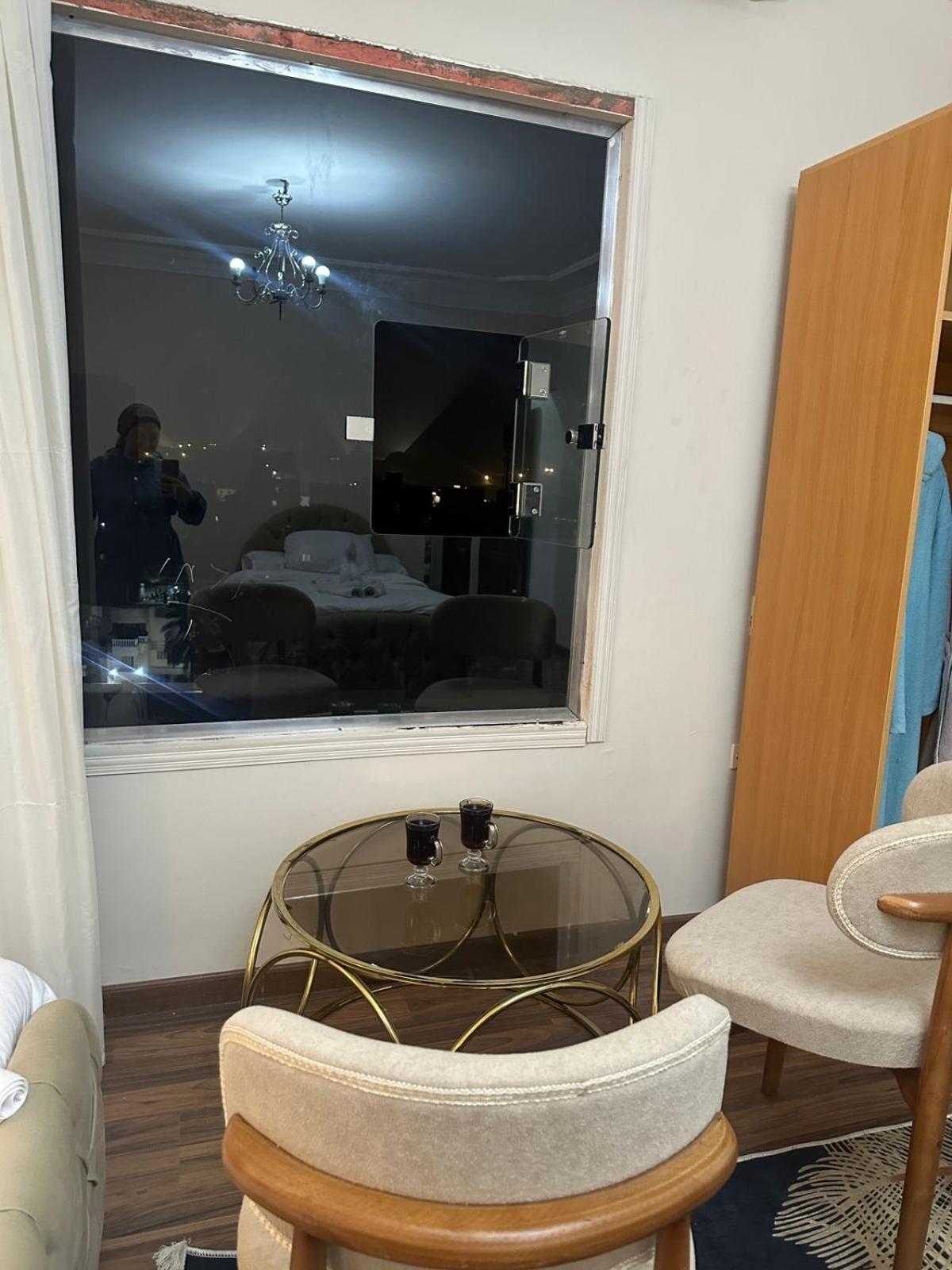 Three pyramids view & jacuzzi - Photo 54