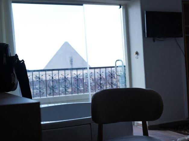 Three pyramids view & jacuzzi - Photo 62