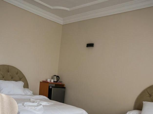 Three pyramids view & jacuzzi - Photo 35