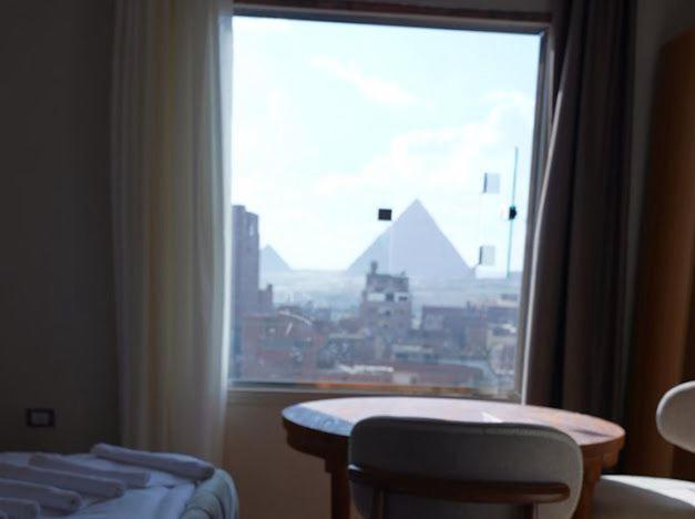 Three pyramids view & jacuzzi - Photo 63