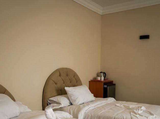 Three pyramids view & jacuzzi - Photo 15