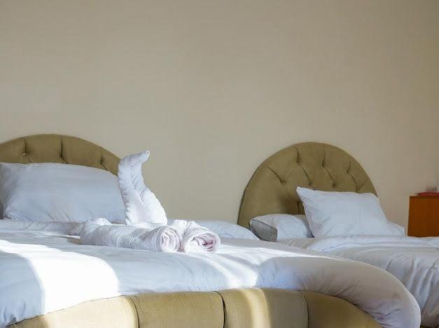 Three pyramids view & jacuzzi - Photo 11