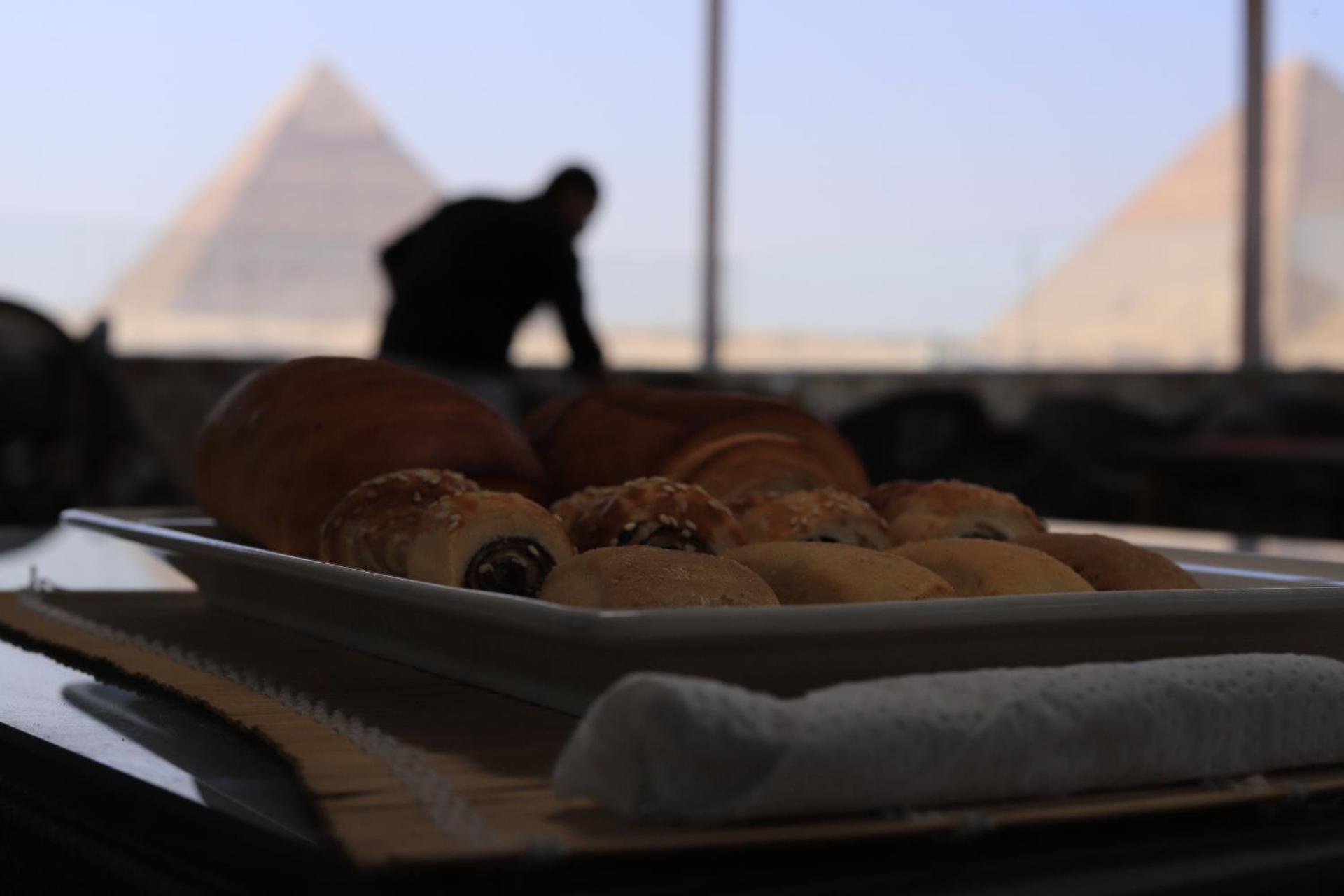 Ra Pyramids Inn - Photo 19