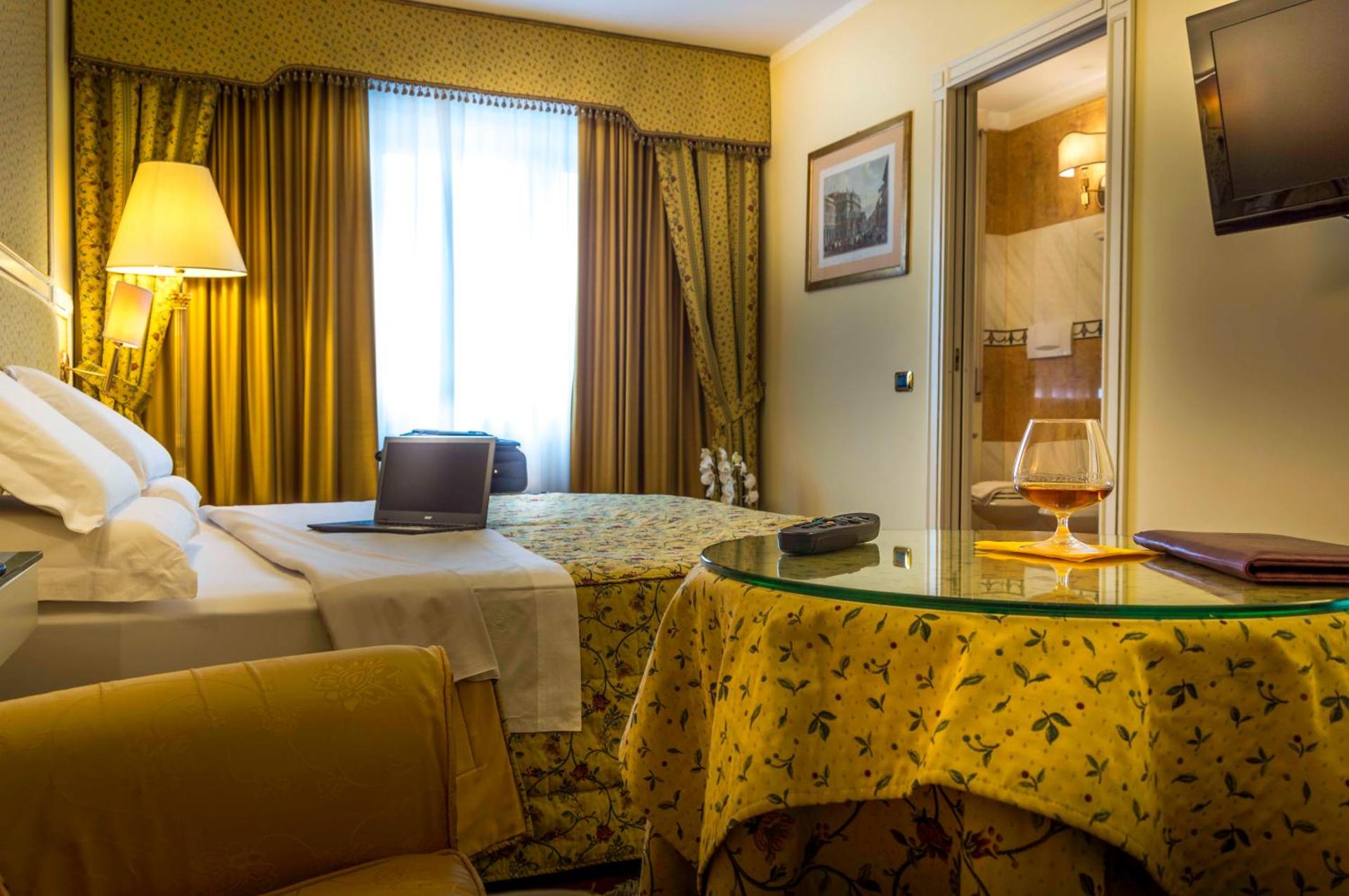 LVG Hotel Collection - La Bussola - Photo 19