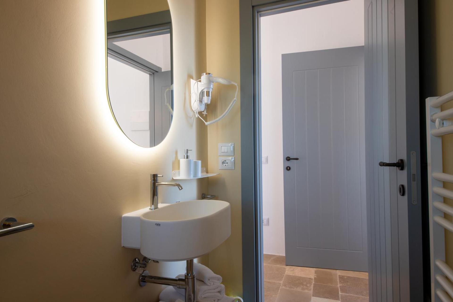 Borgo Cucumo by MONHOLIDAY - Photo 37