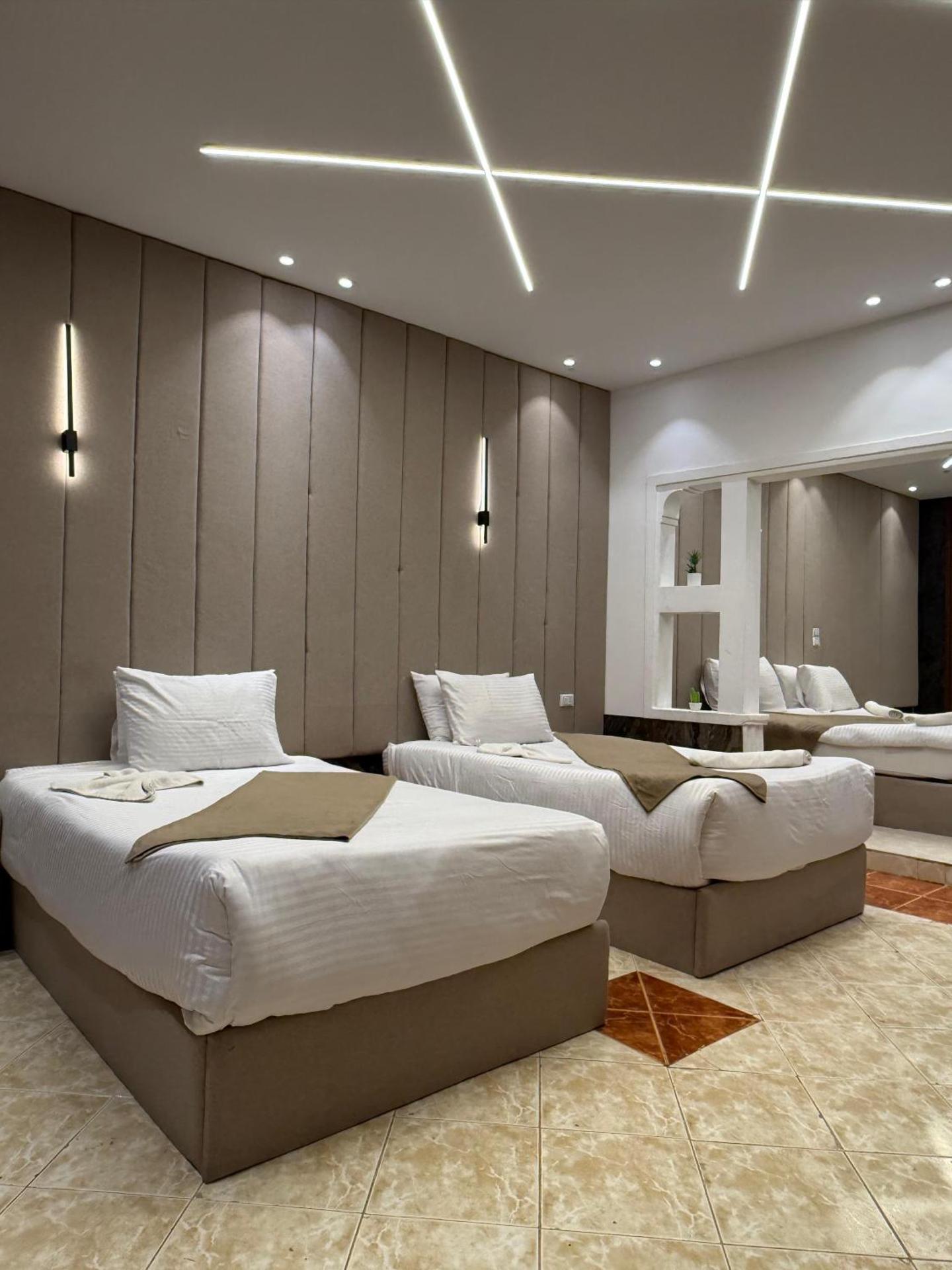 Dayy Pyramids View Hotel - Photo 47