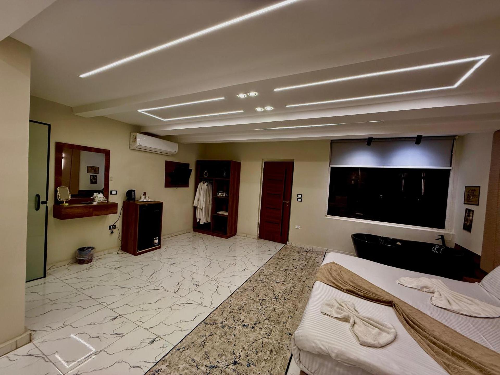 Dayy Pyramids View Hotel - Photo 18