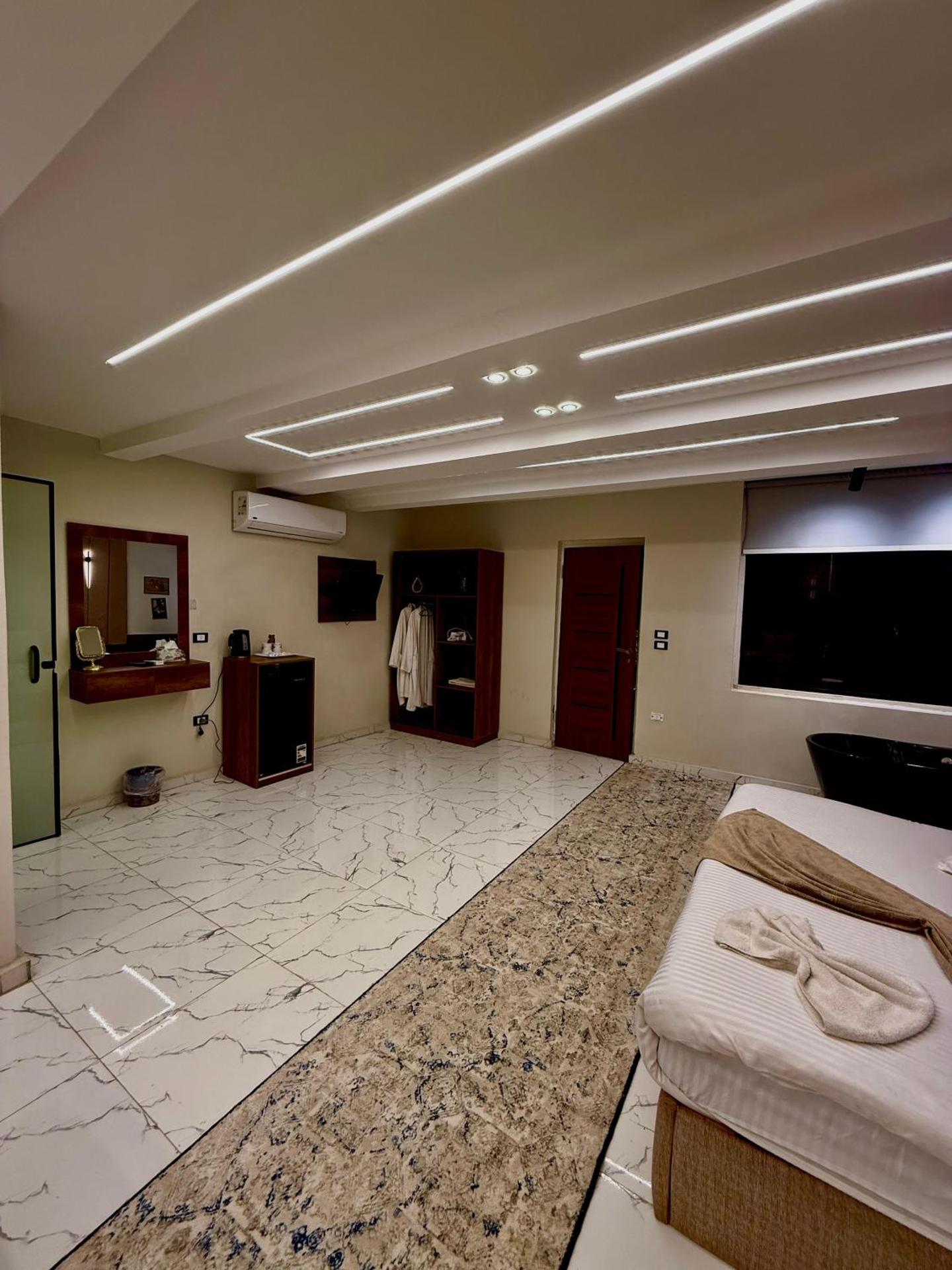 Dayy Pyramids View Hotel - Photo 25