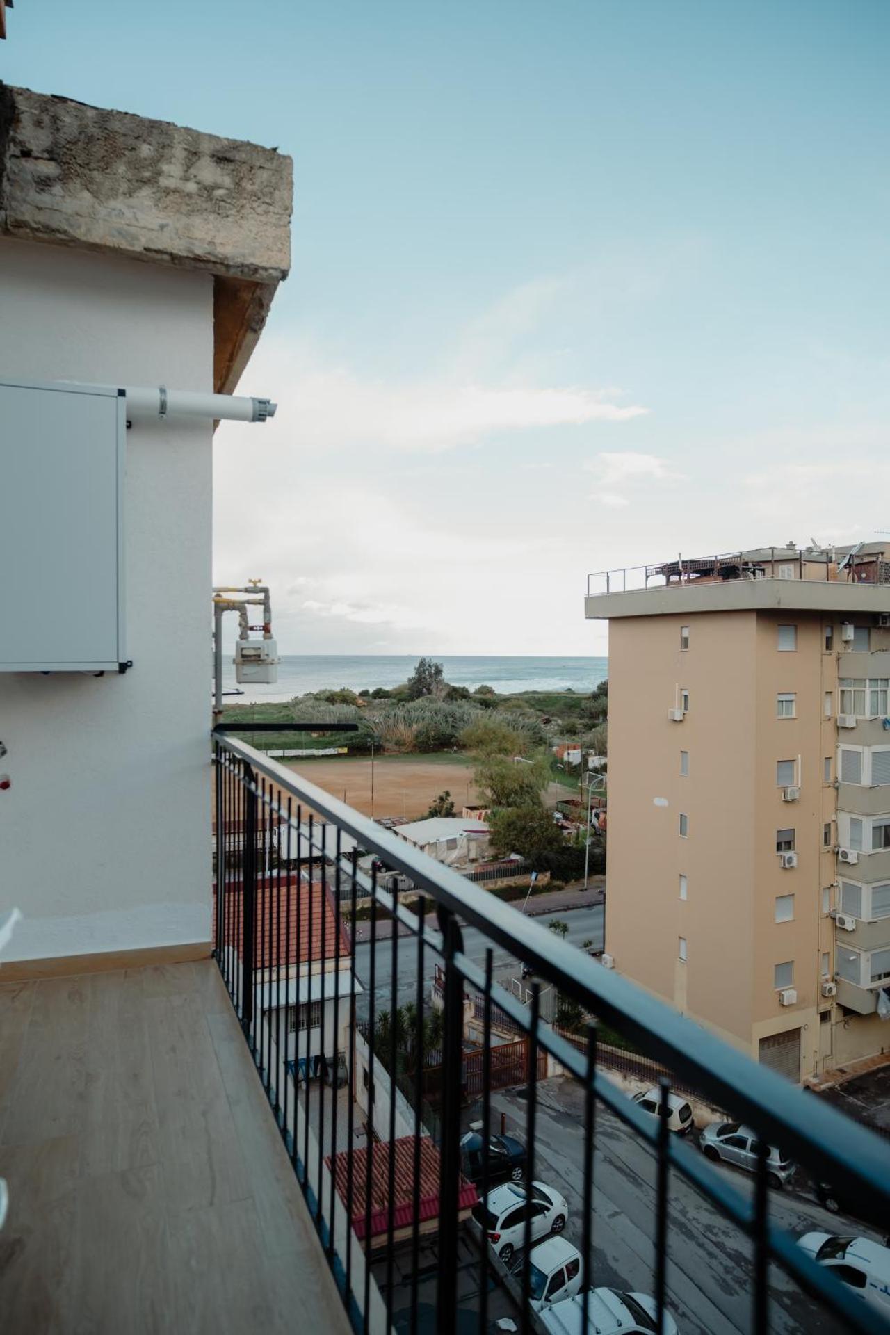 Sarina's apartment - Photo 6