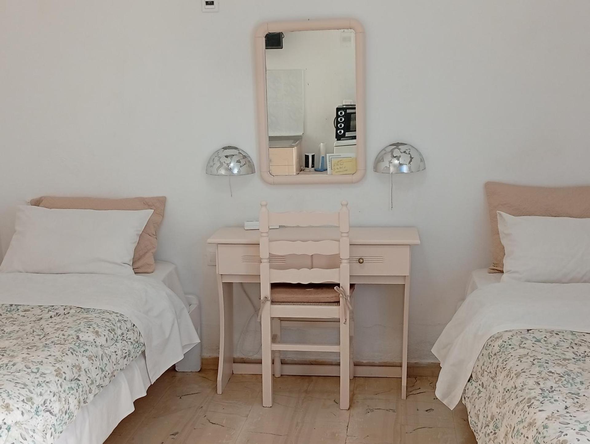 The Best - Photo 227