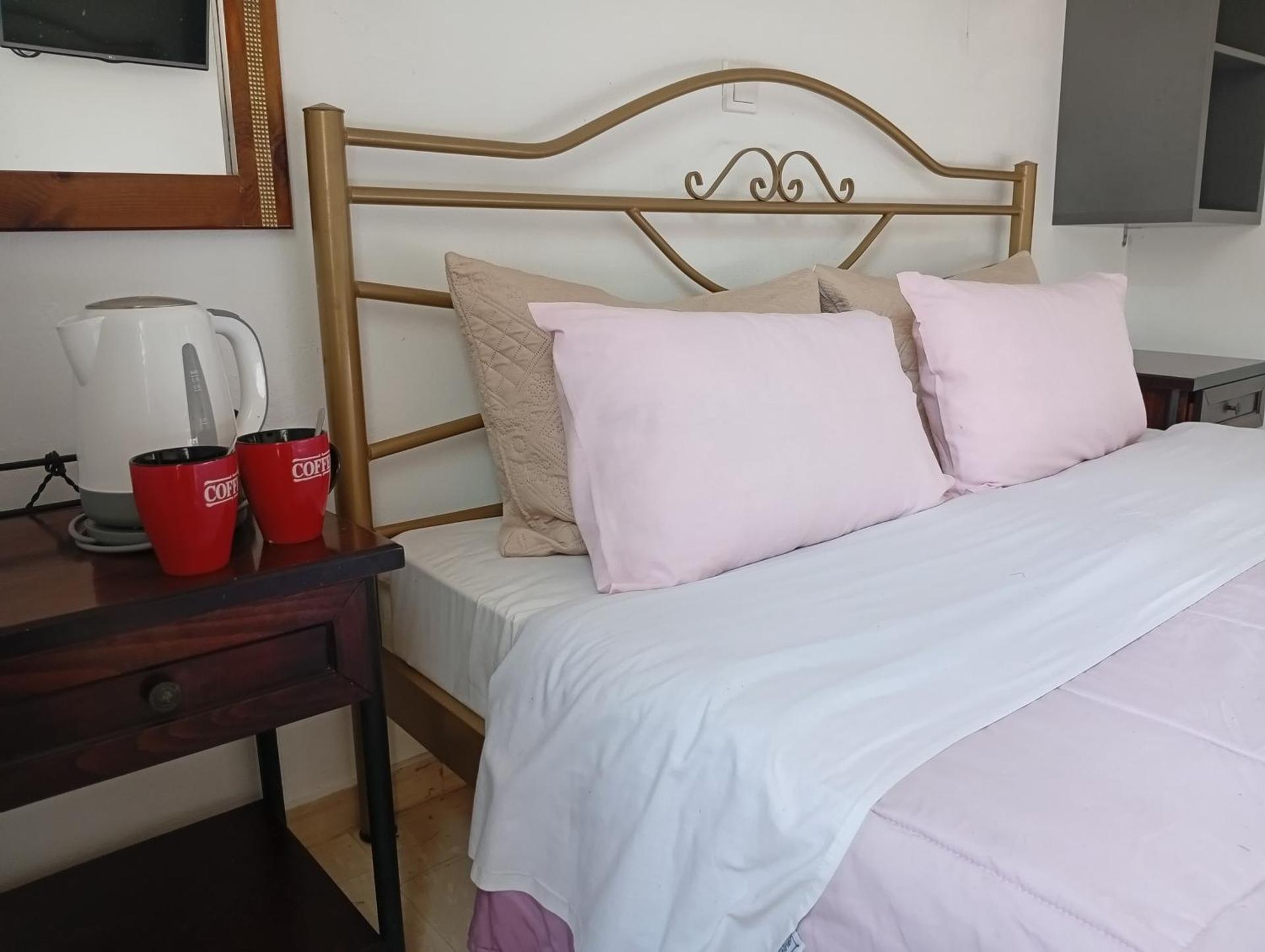 The Best - Photo 240