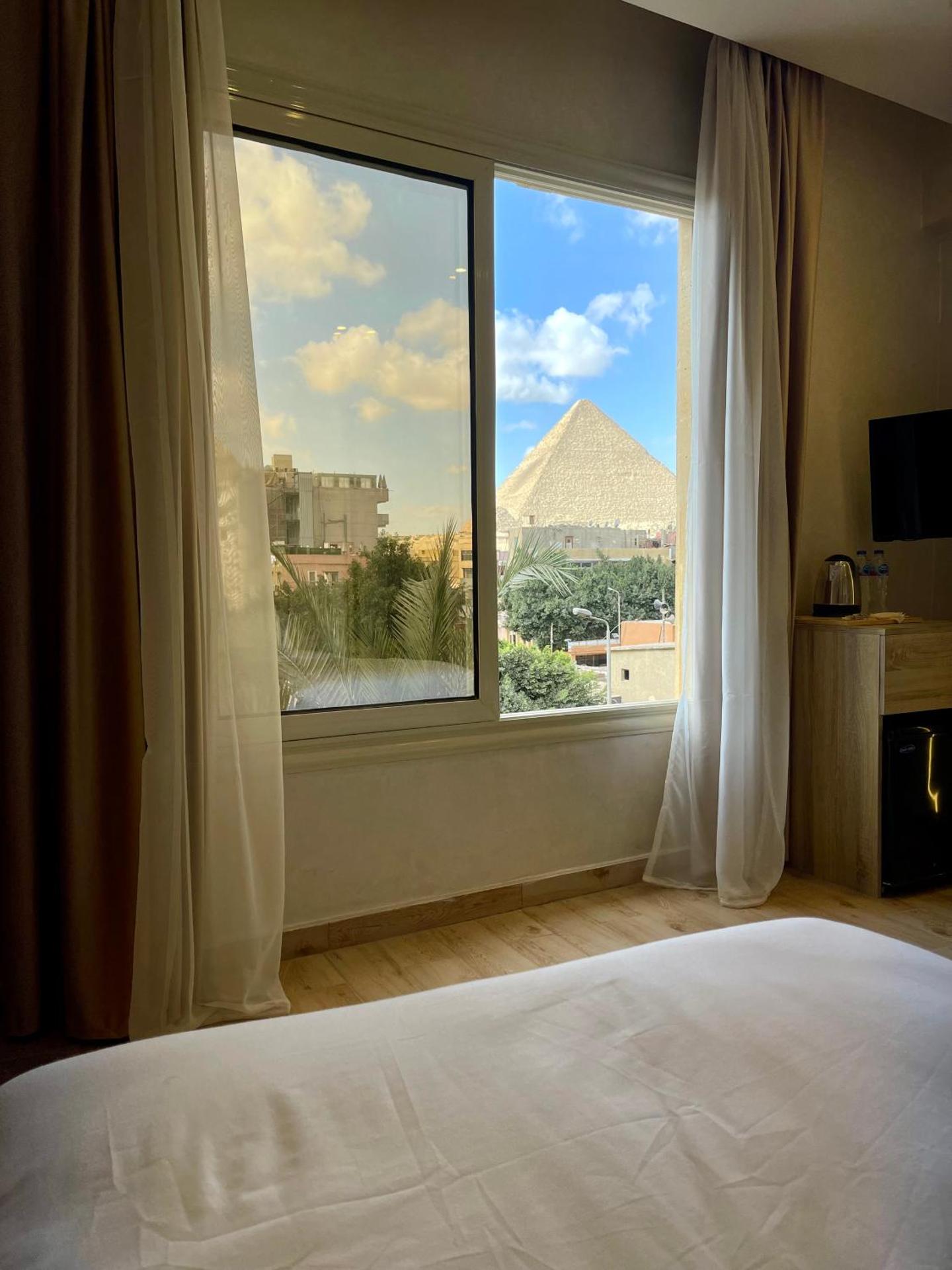 Cleo Patra Pyramids Tower Inn - Photo 37