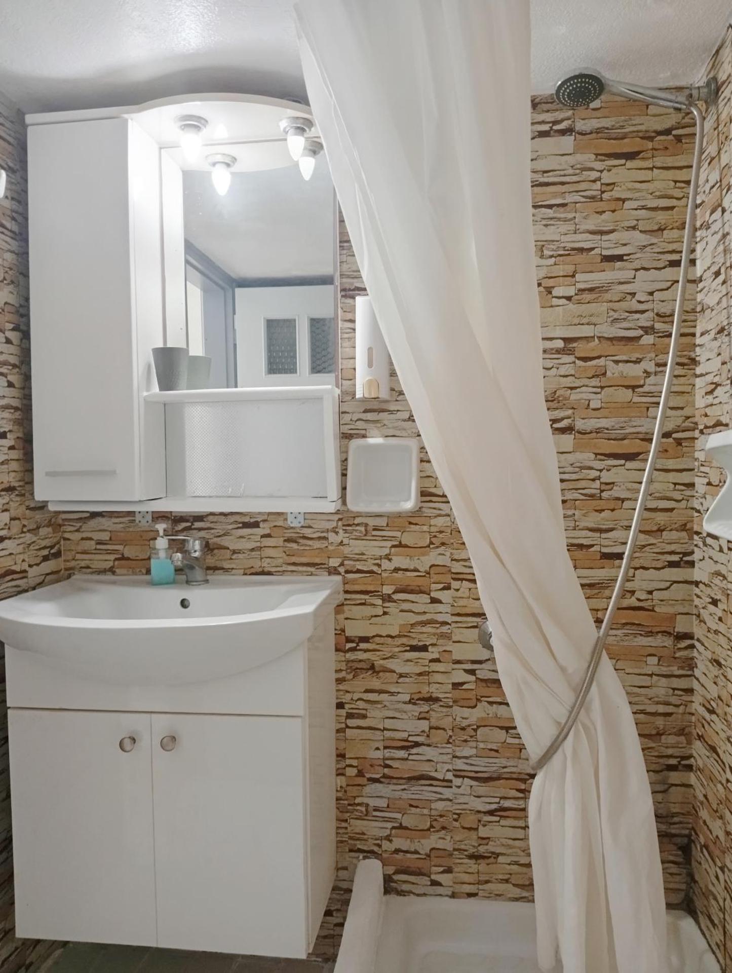 The Best - Photo 165