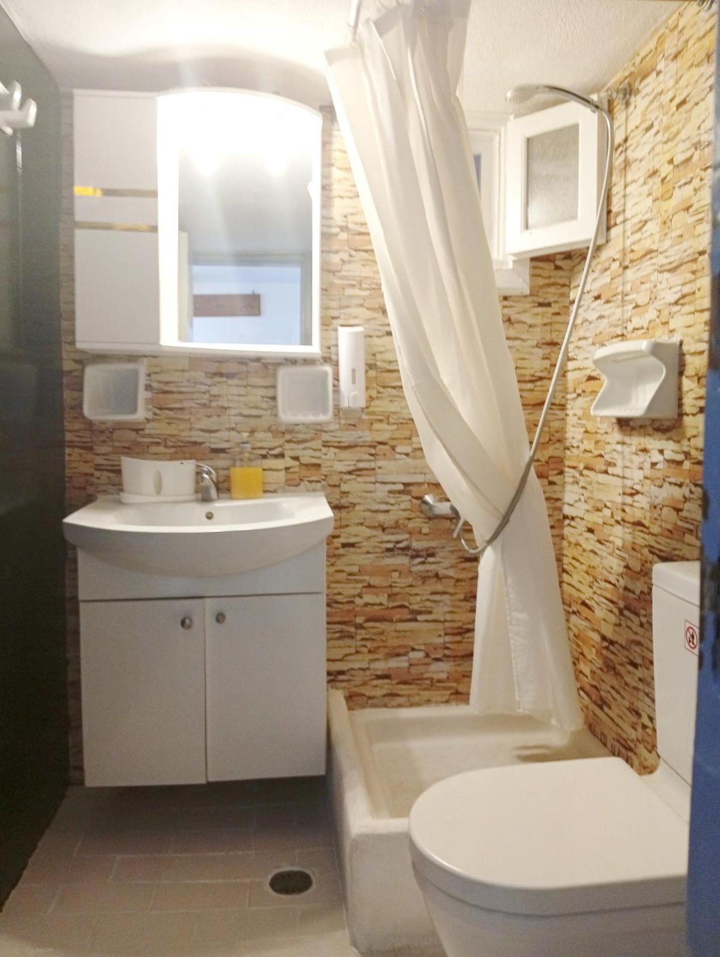 The Best - Photo 217