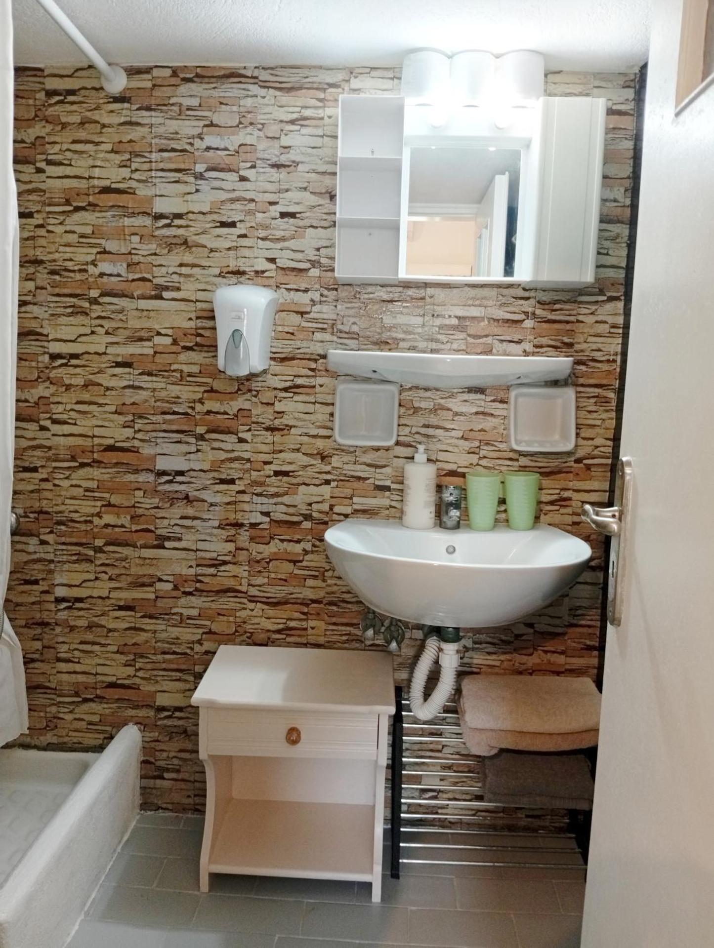 The Best - Photo 254