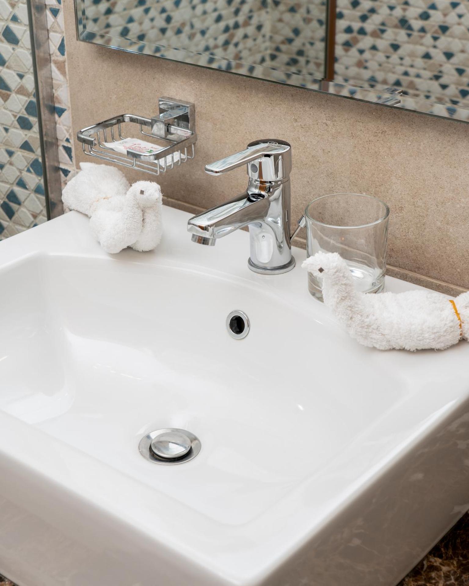 Tiye Pyramids Hotel - Photo 47