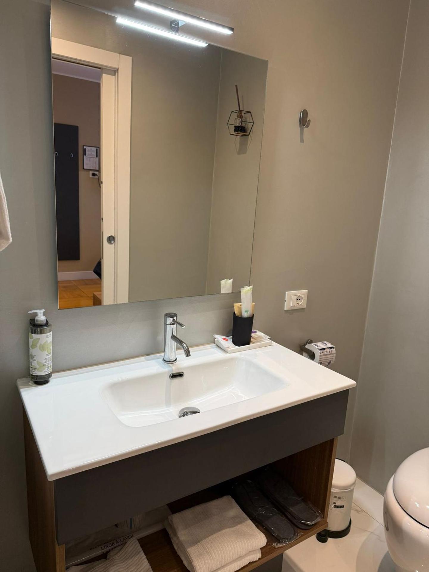 Mazzini Suites - Photo 6