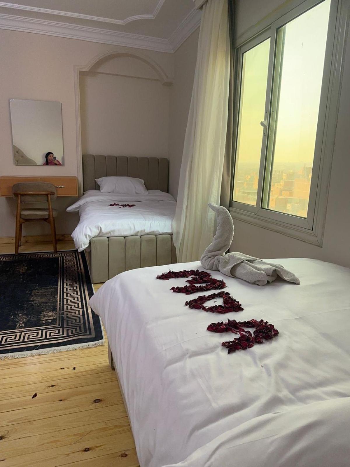 Three pyramids view & jacuzzi - Photo 103