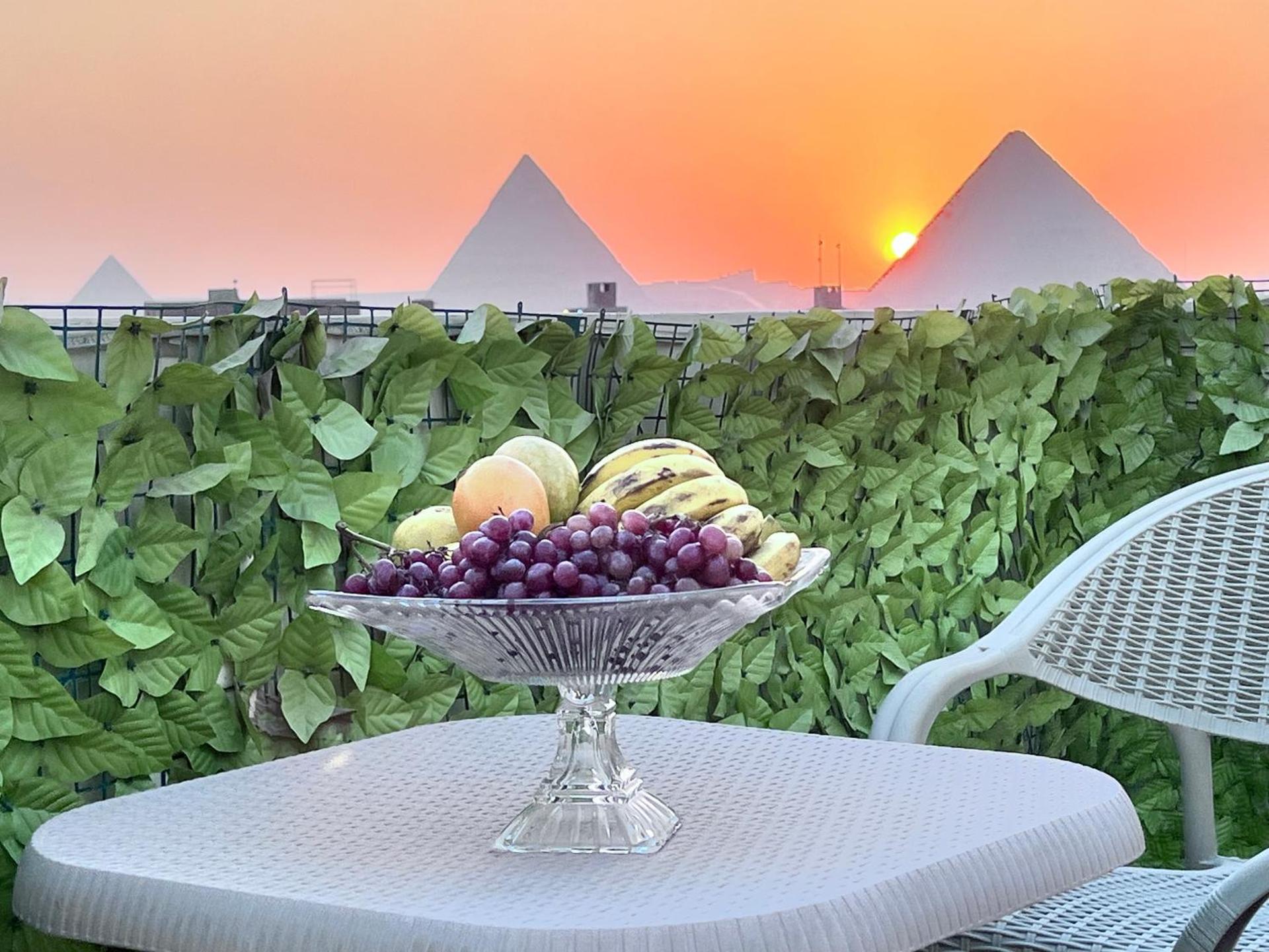 Gold pyramids view - Photo 45