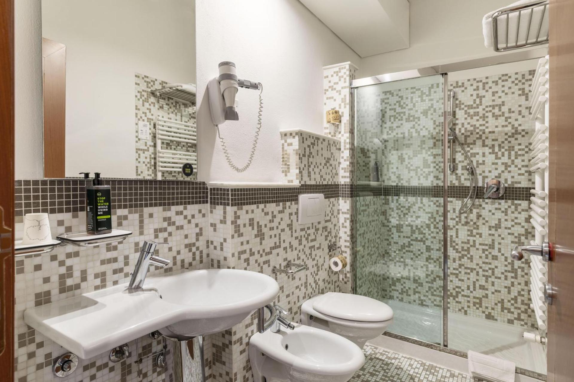 B&B Hotel Modena - Photo 4