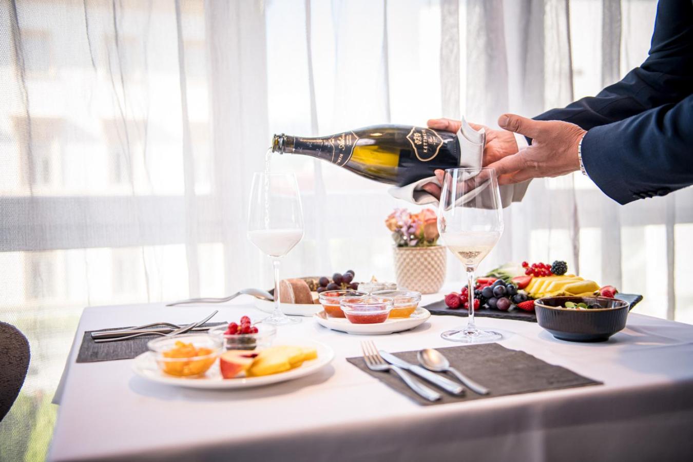 HOTEL POST alpine cityflair - Photo 25