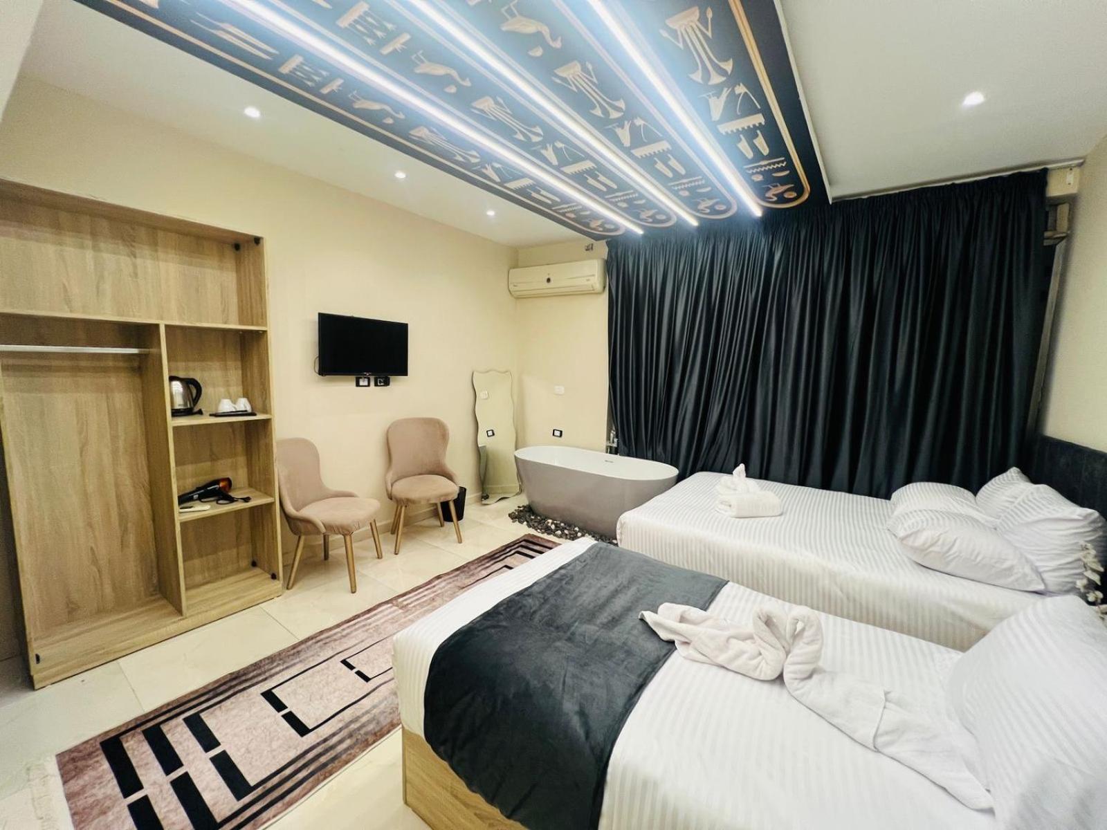 The moon pyramids view - Photo 17