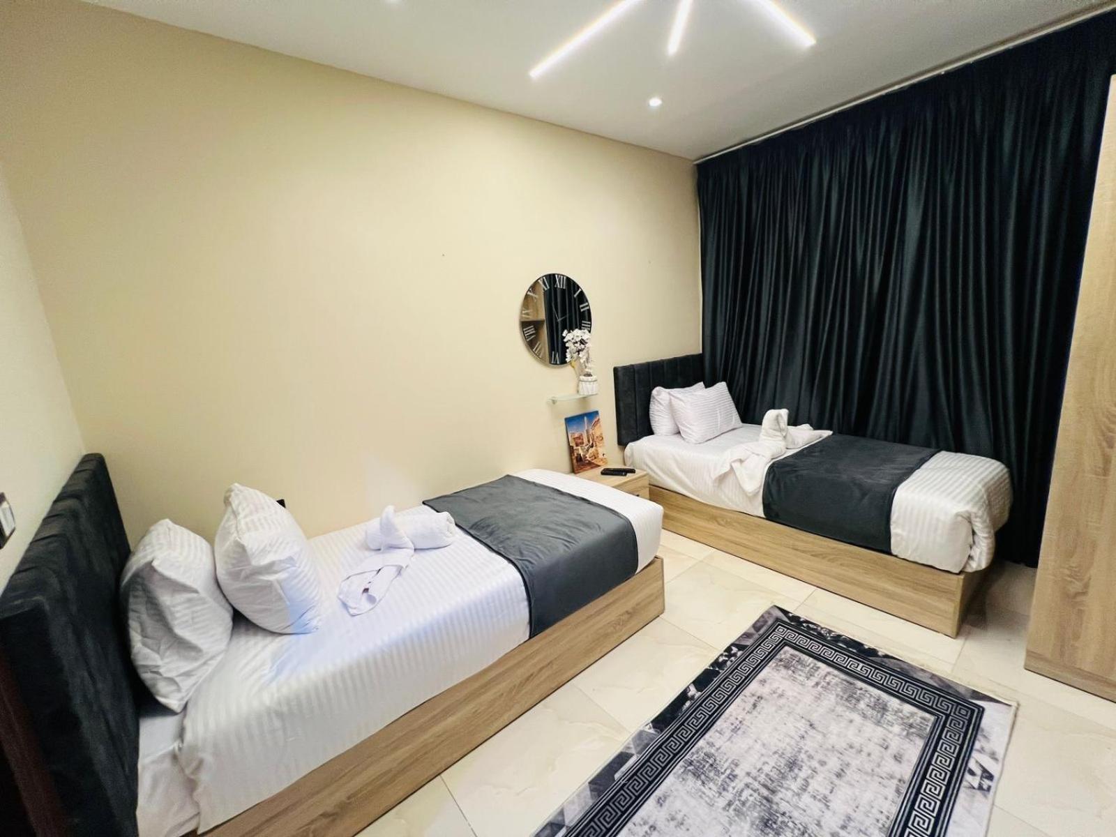 The moon pyramids view - Photo 18