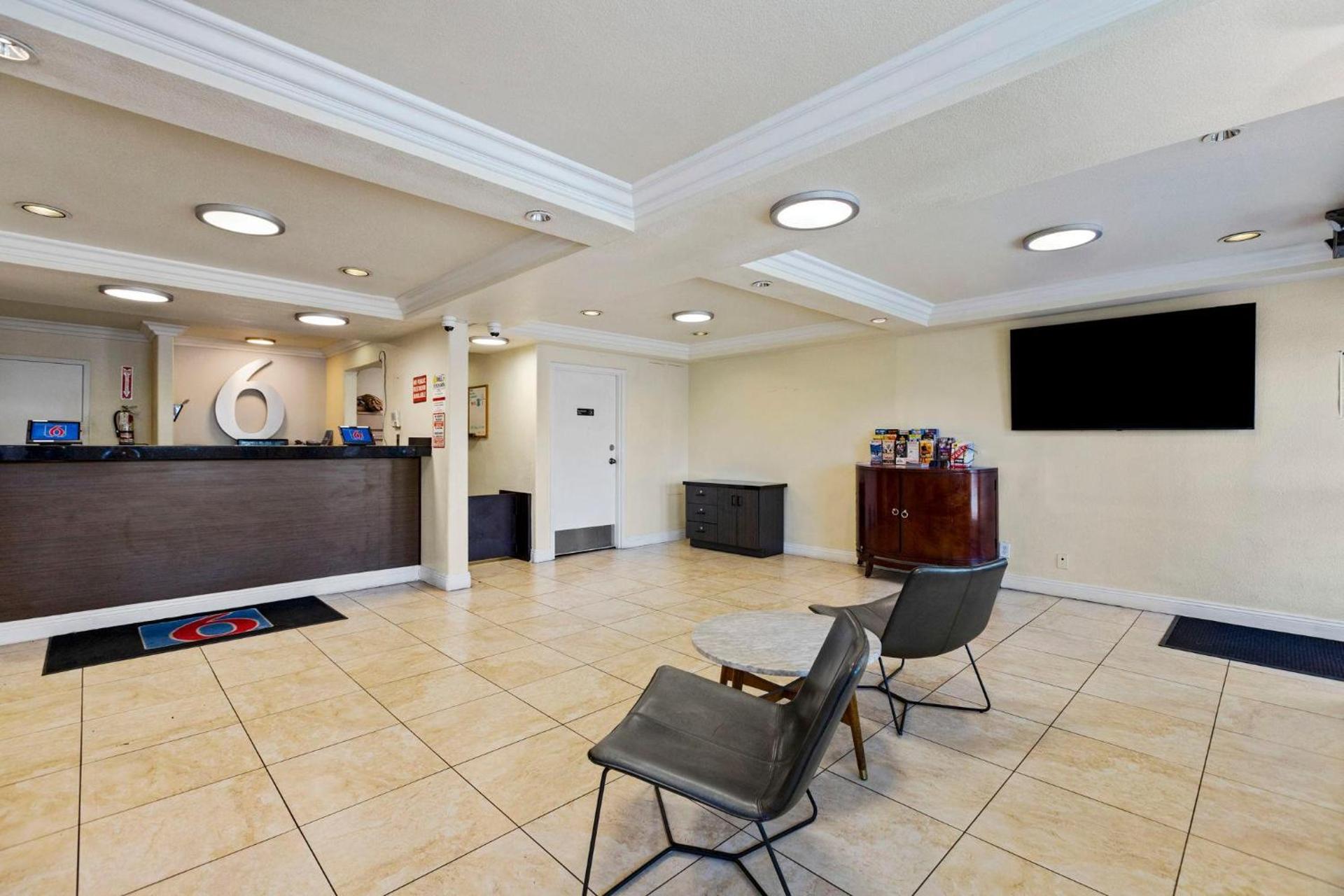 Motel 6 Las Vegas, NV - Strip - Photo 3