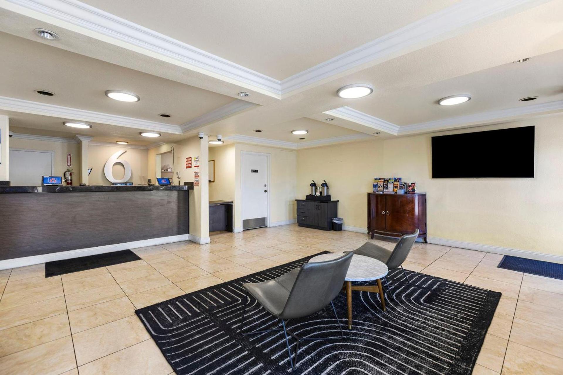 Motel 6 Las Vegas, NV - Strip - Photo 4