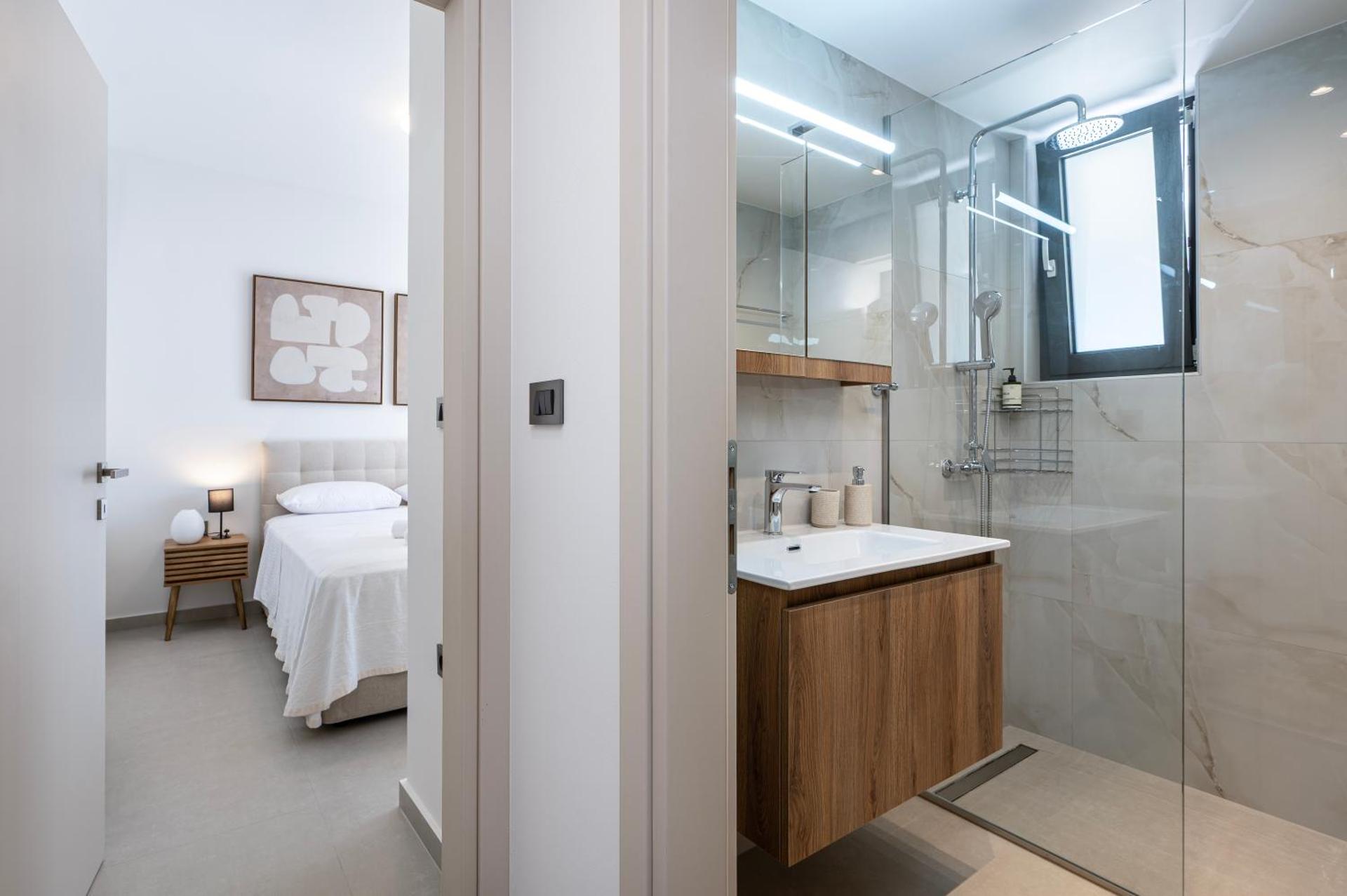 Estia Comfort Stay - Photo 24