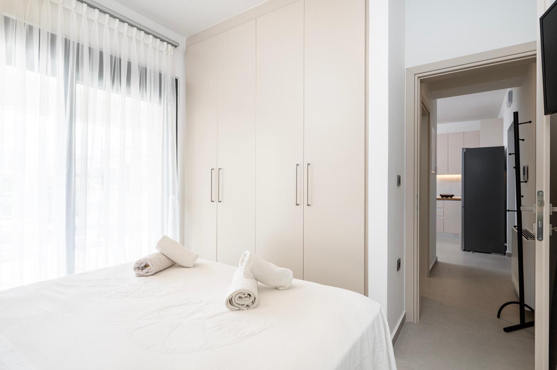 Estia Comfort Stay - Photo 15