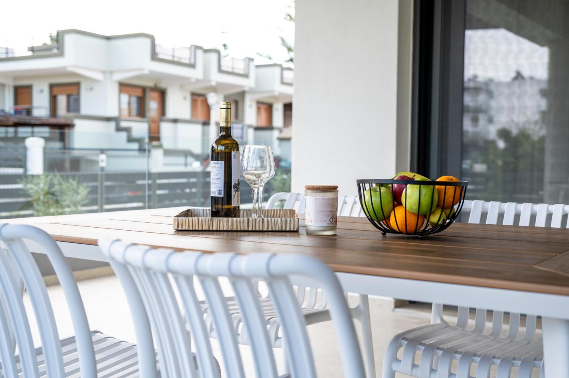 Estia Comfort Stay - Photo 12