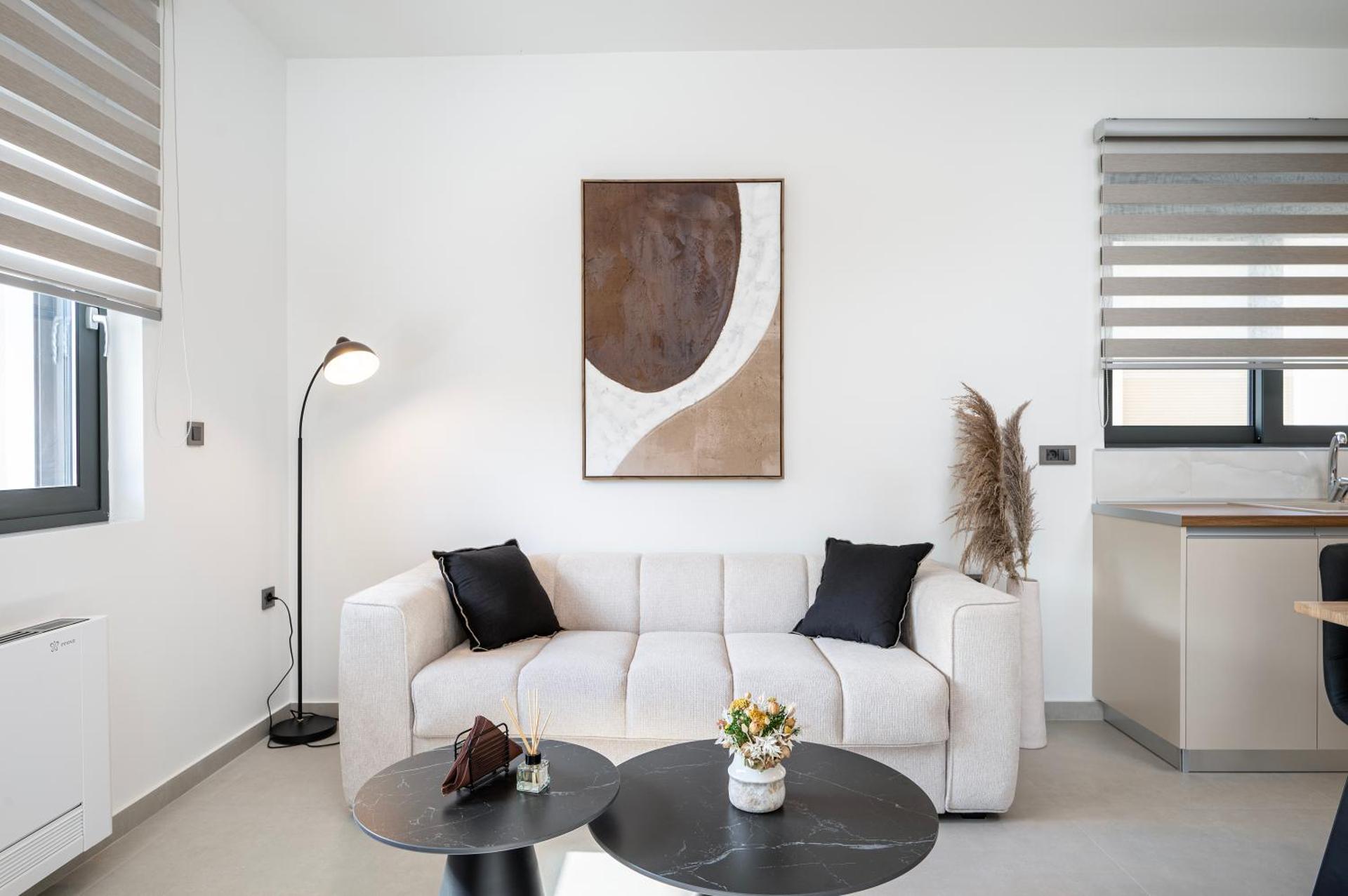 Estia Comfort Stay - Photo 8