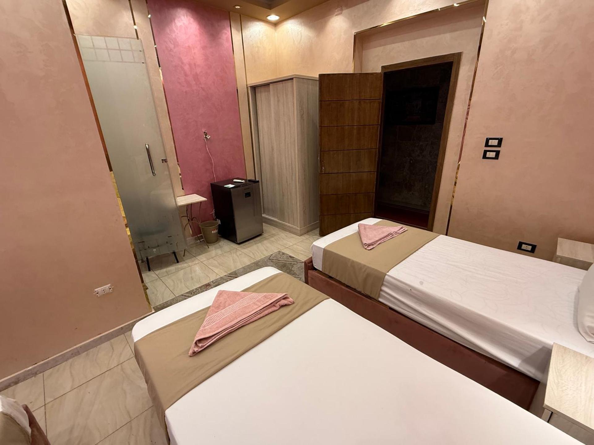 The Caro-Plazaro Hotel - Photo 11