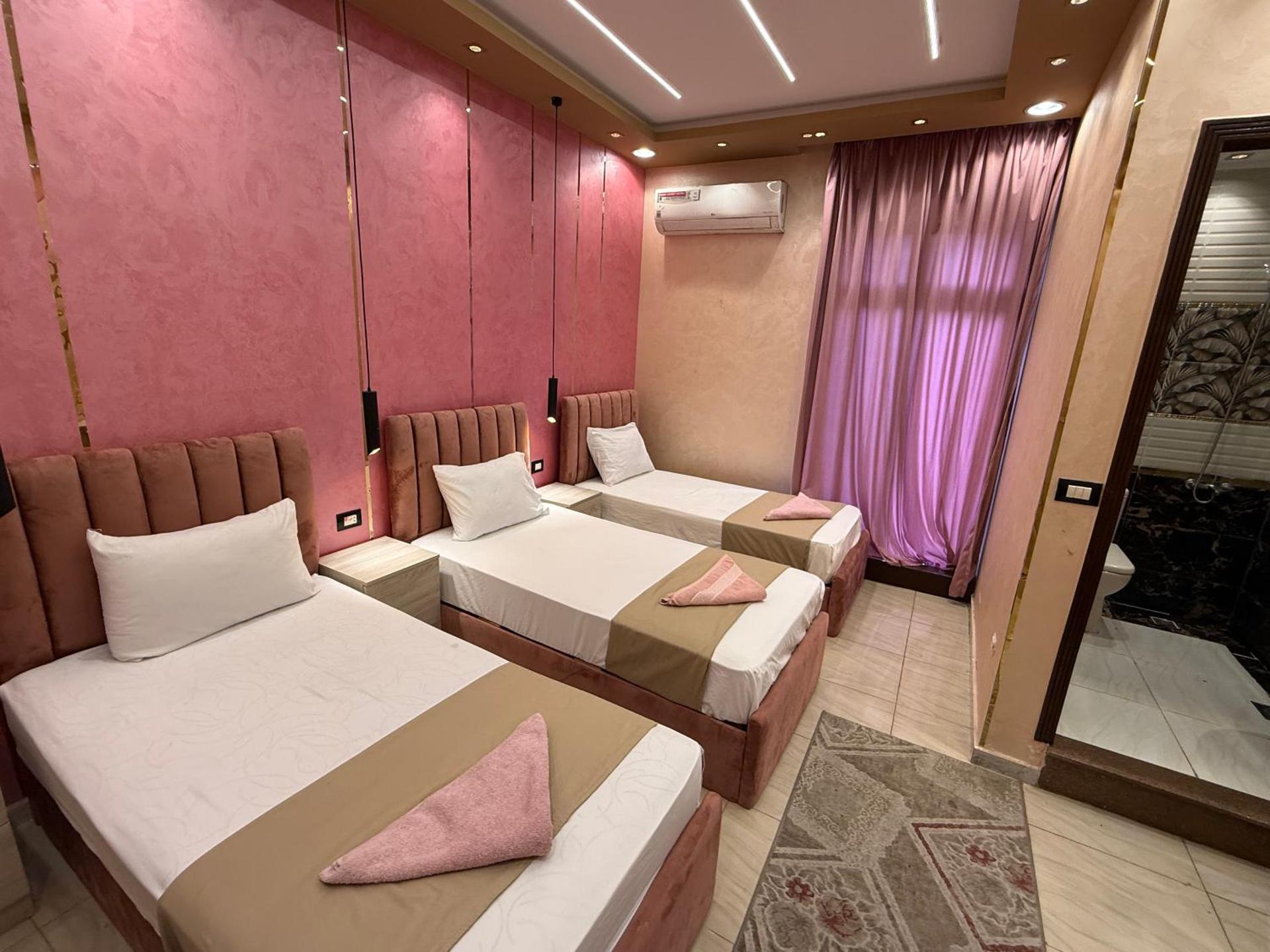 The Caro-Plazaro Hotel - Photo 13