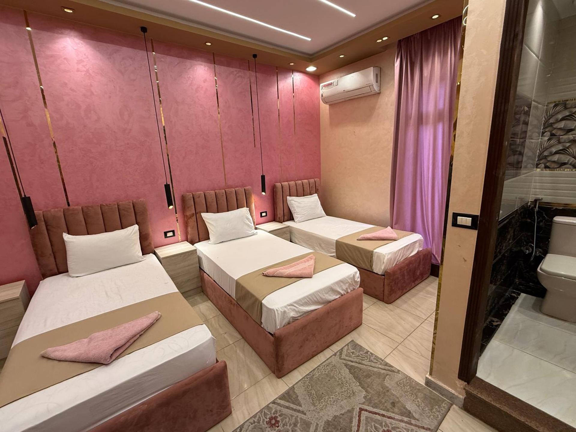 The Caro-Plazaro Hotel - Photo 14