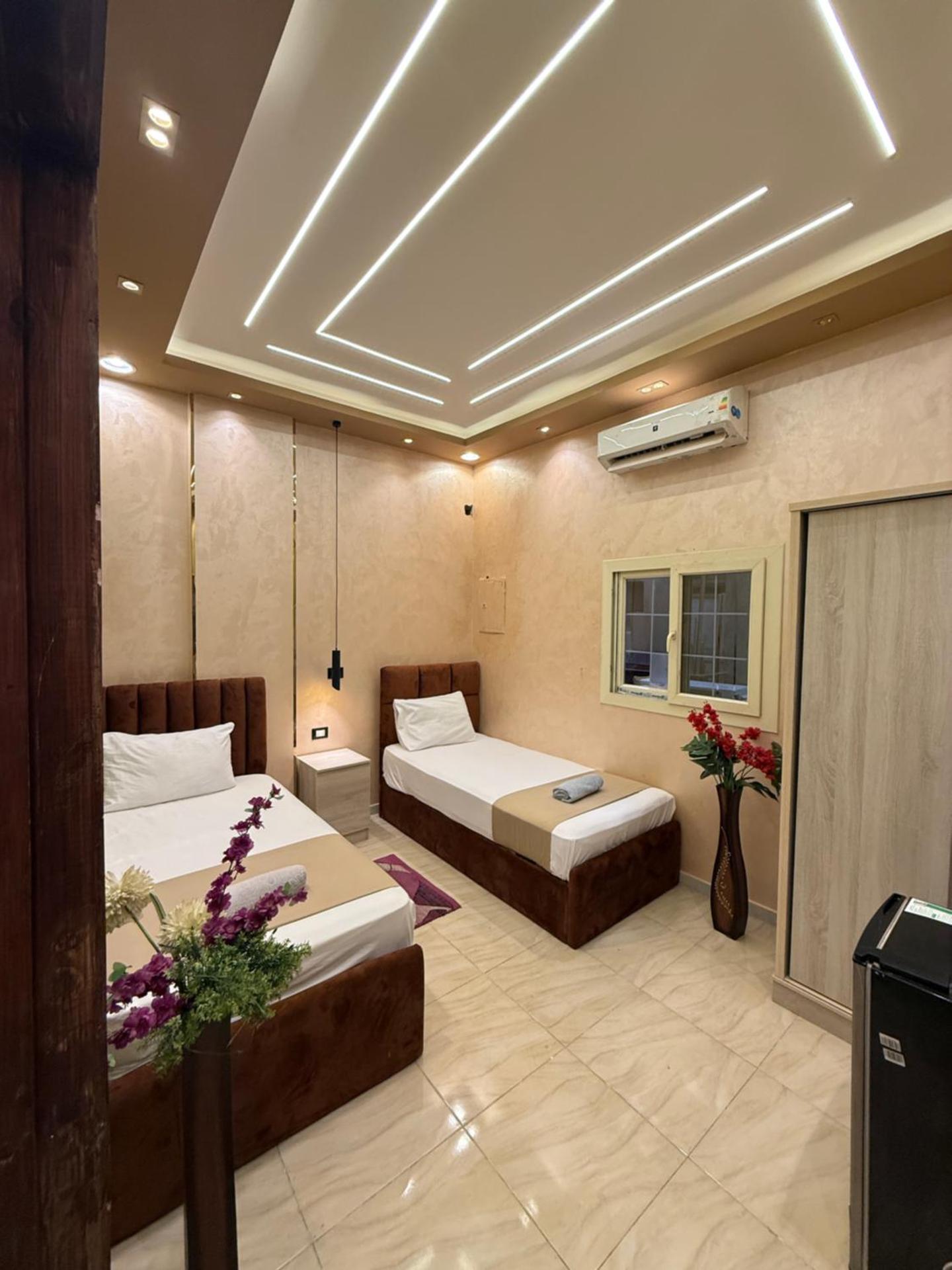 The Caro-Plazaro Hotel - Photo 5