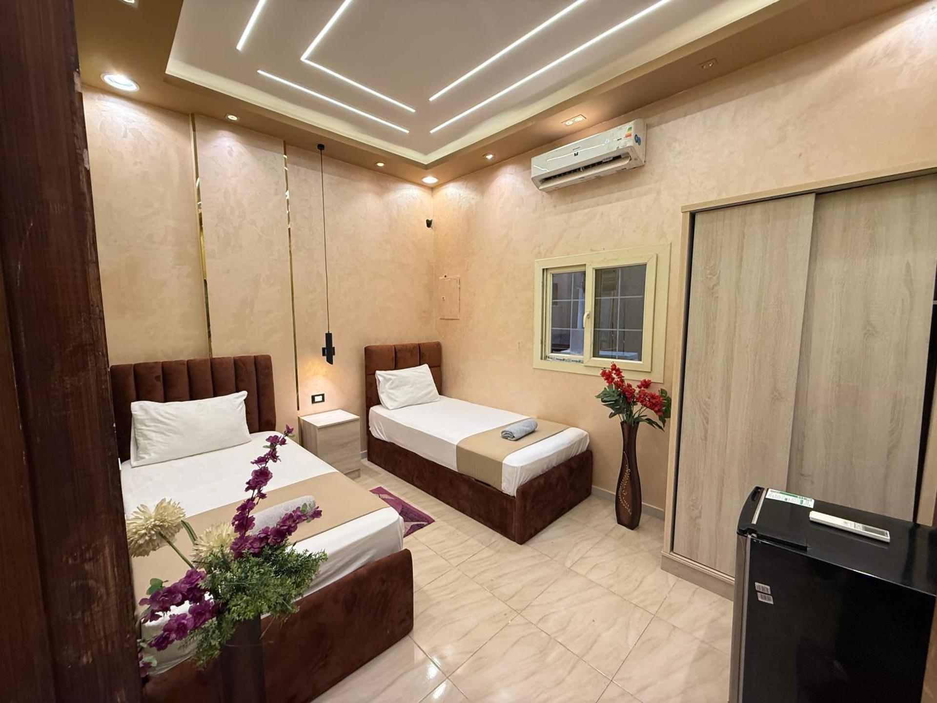 The Caro-Plazaro Hotel - Photo 4