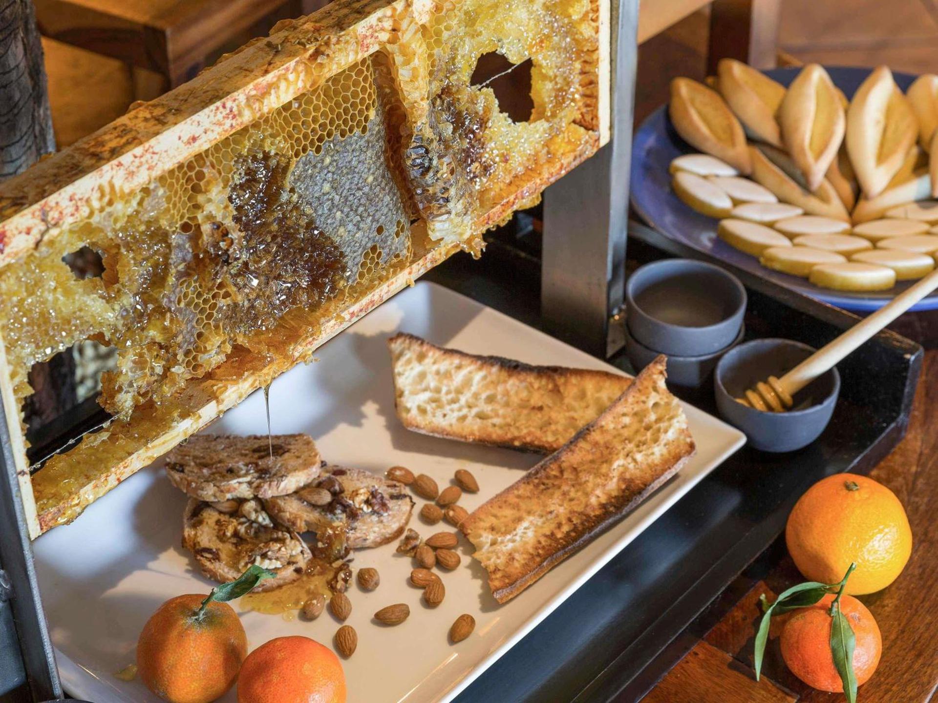 Grand Hotel Beauvau Marseille Vieux-Port - MGallery Collection - Photo 2