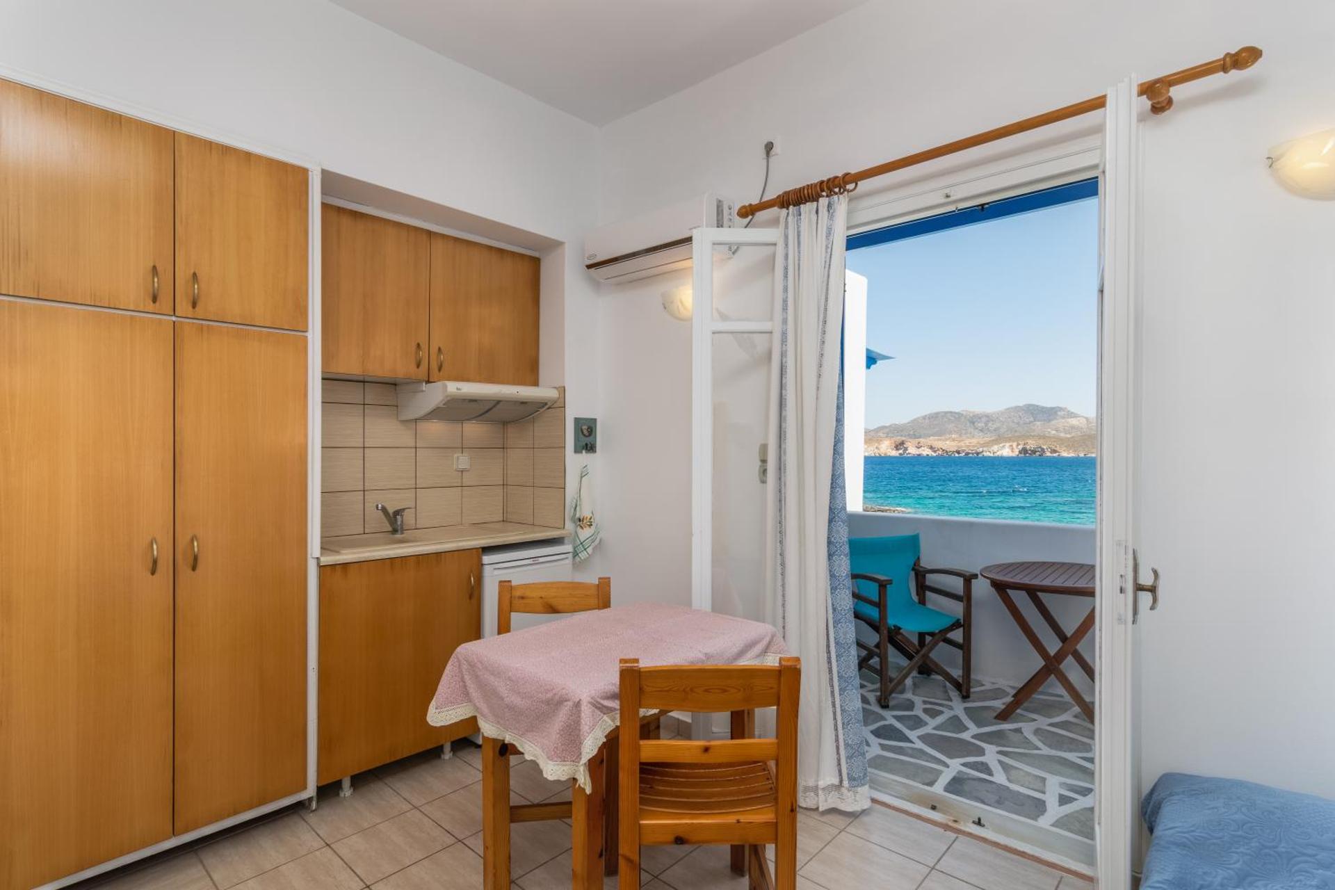 Apollon Rooms - Photo 55