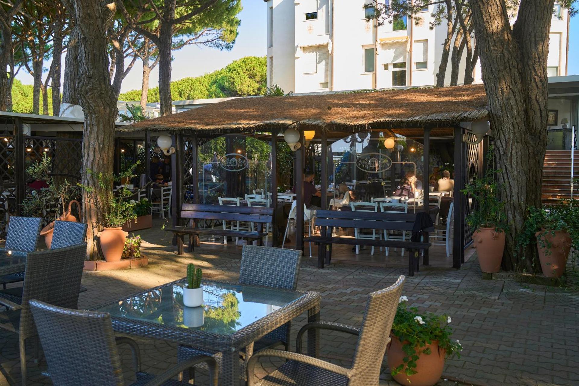 Hotel Viña del Mar Pineta - Photo 10