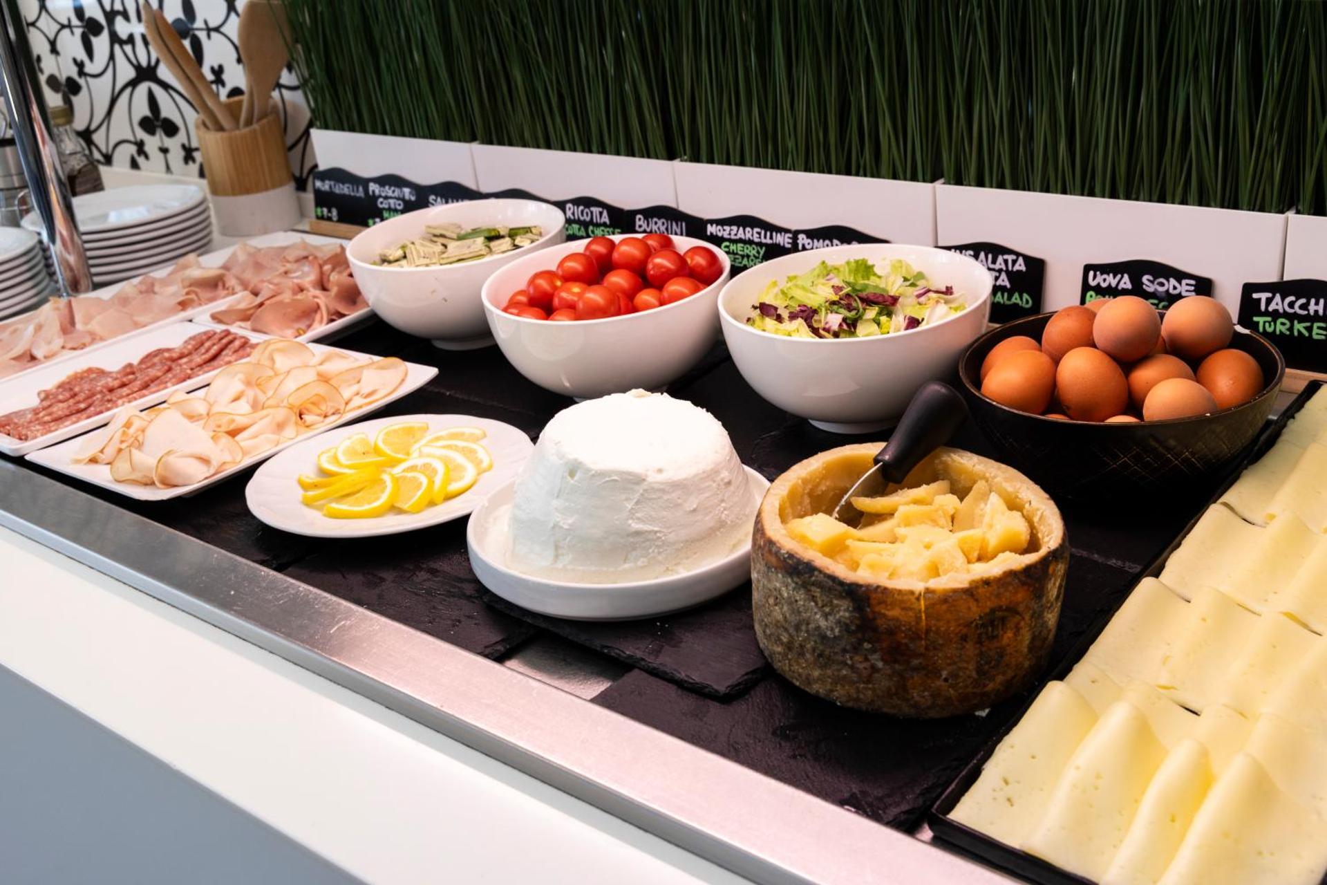 Holiday Inn Genoa City by IHG - Photo 19