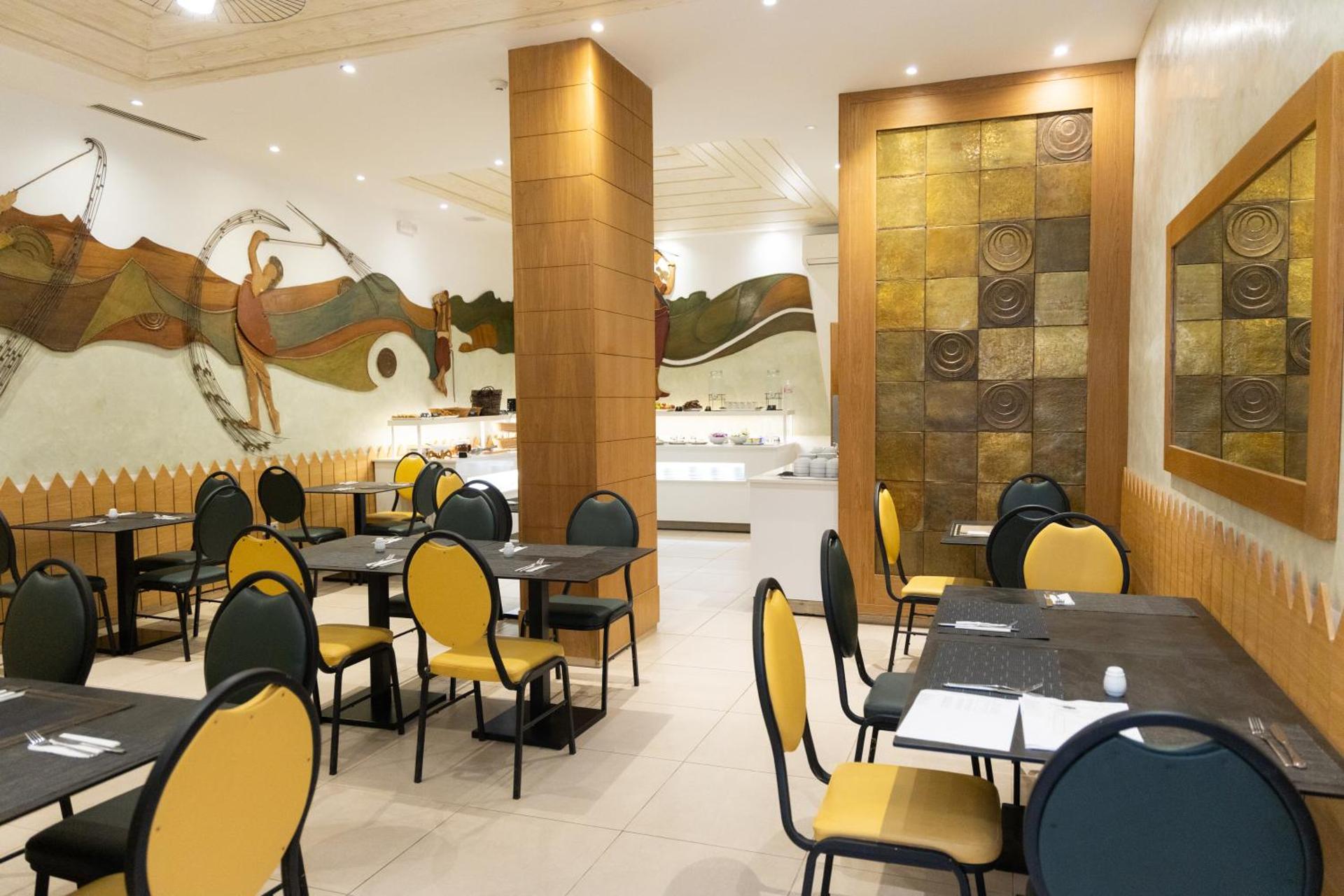 Golf Royal Hotel - Photo 8